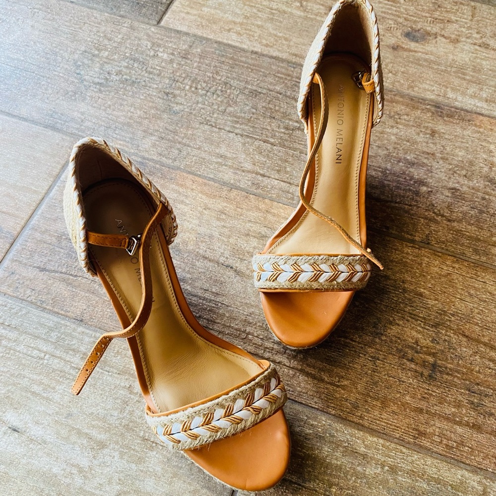 Antonio Melani Natural Cuoio/White Wedges Size 7